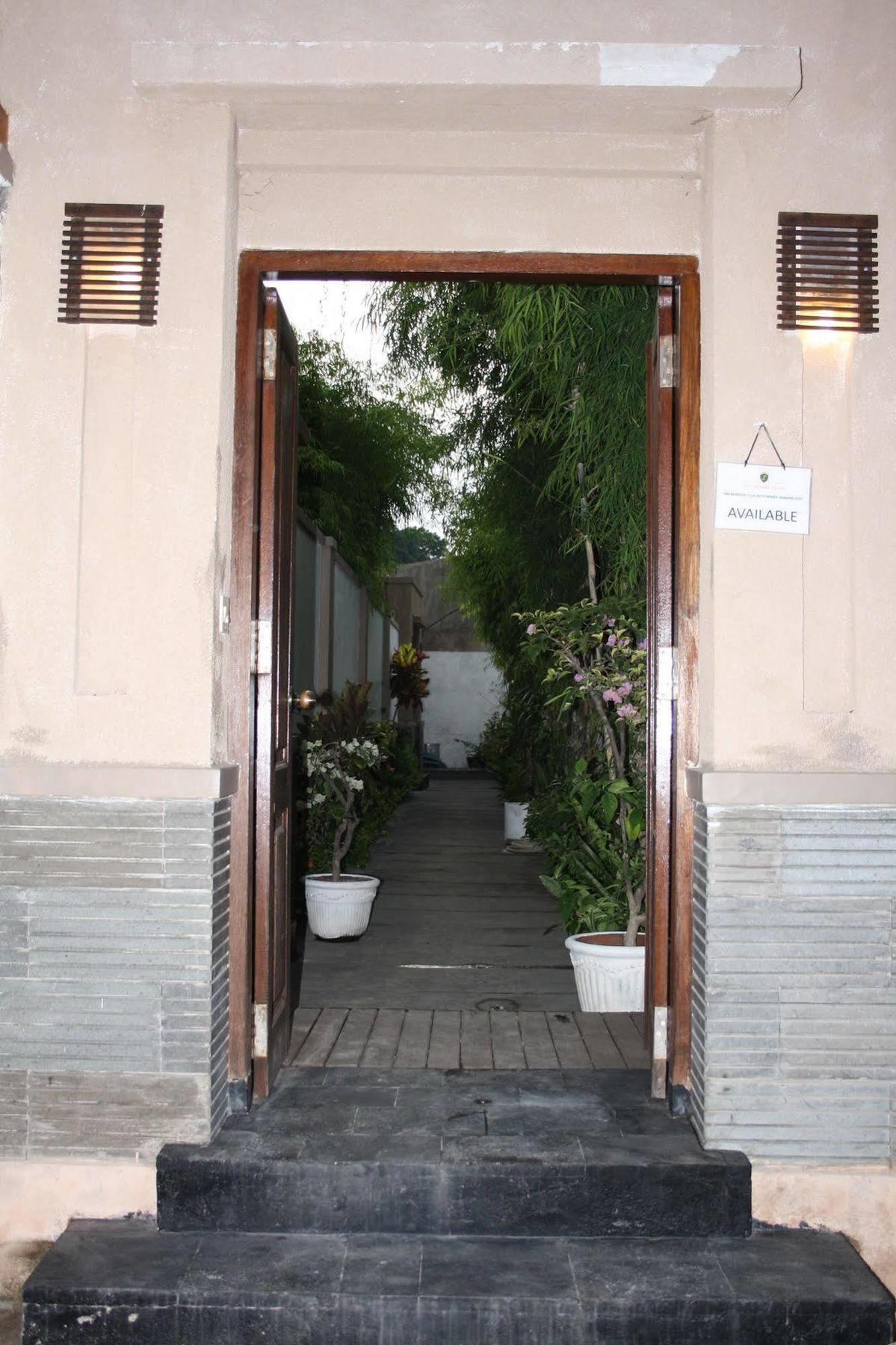 Gili Pearl Three Bedroom Villa Gili Trawangan Dış mekan fotoğraf